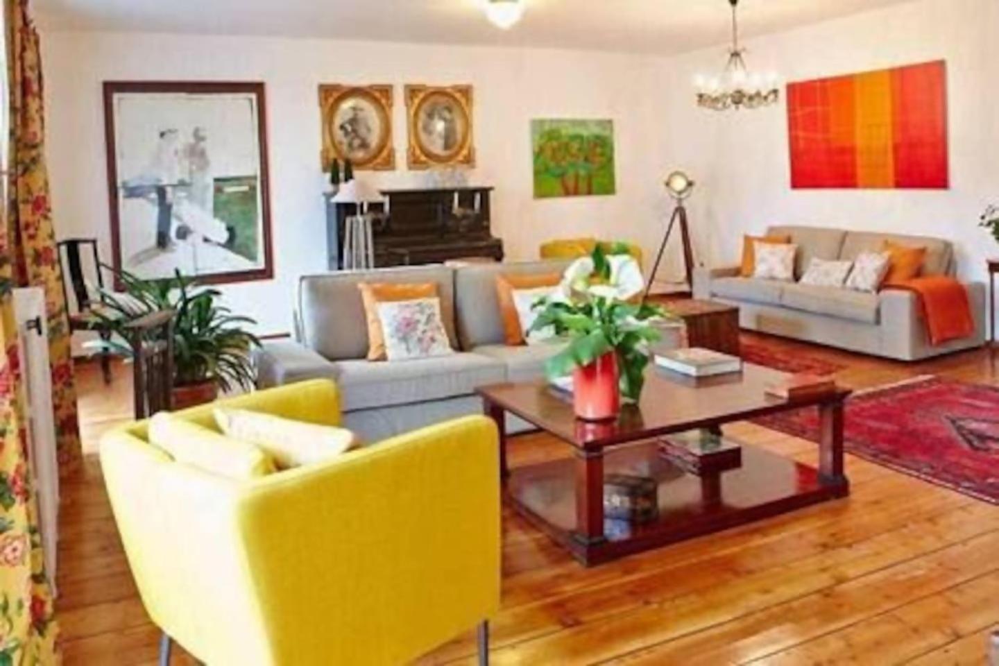 Espectacular Piso En Casa Sxviii Frente A Salome Apartment ซานติอาโก เด กอมโปสเตลา ภายนอก รูปภาพ